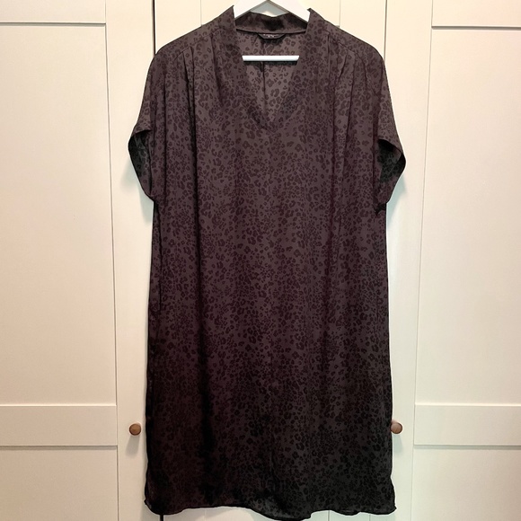 Denver Hayes Black & Grey Animal Print Shift Dress Size XL - Picture 1 of 4